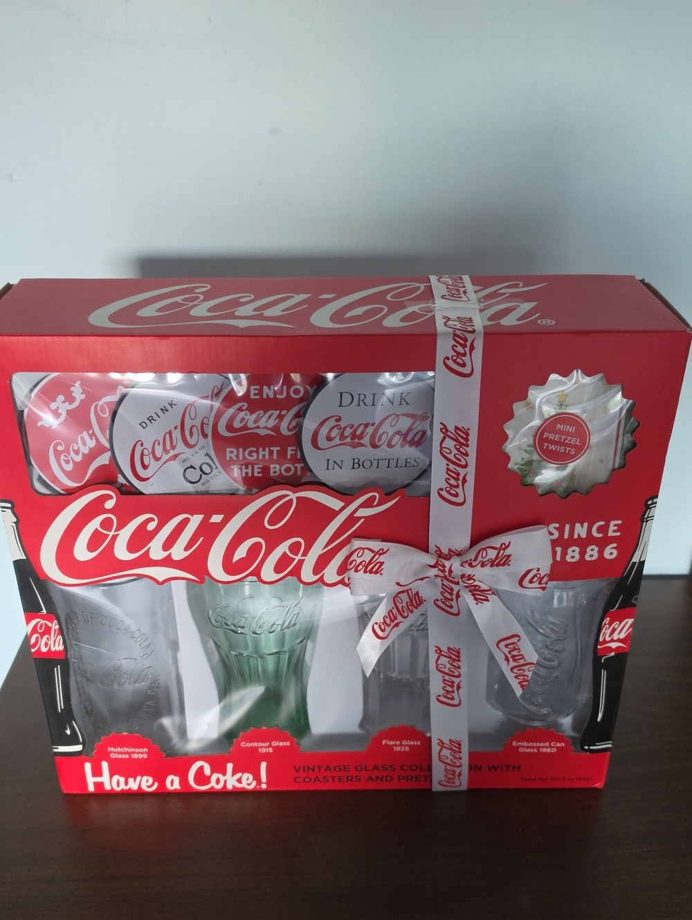 Coca Cola Red Gift Set - Vintage Glasses with Coasters